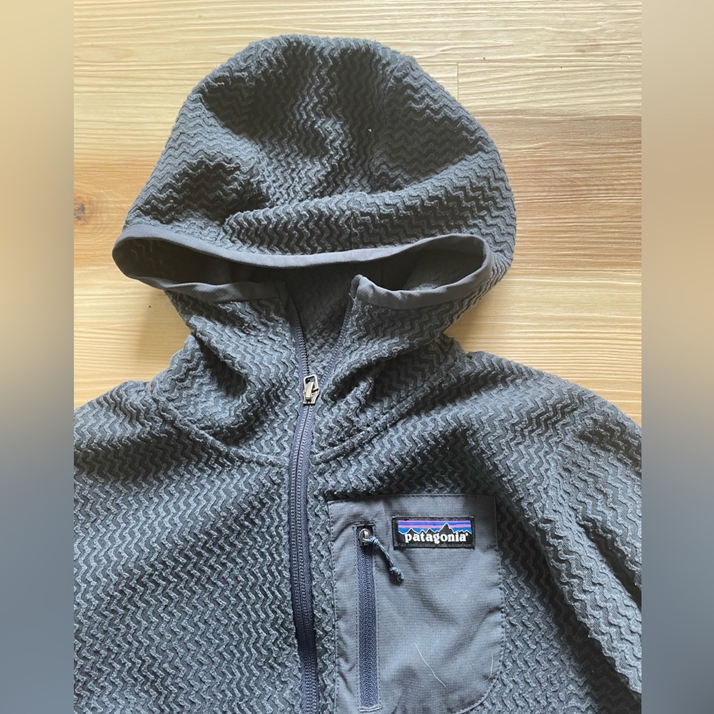 Patagonia R1 Air full zip hooded jacket xs